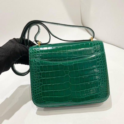Hermès Constance 18 Vert Emeraude Alligator Mississippi Lisse Gold Hardware