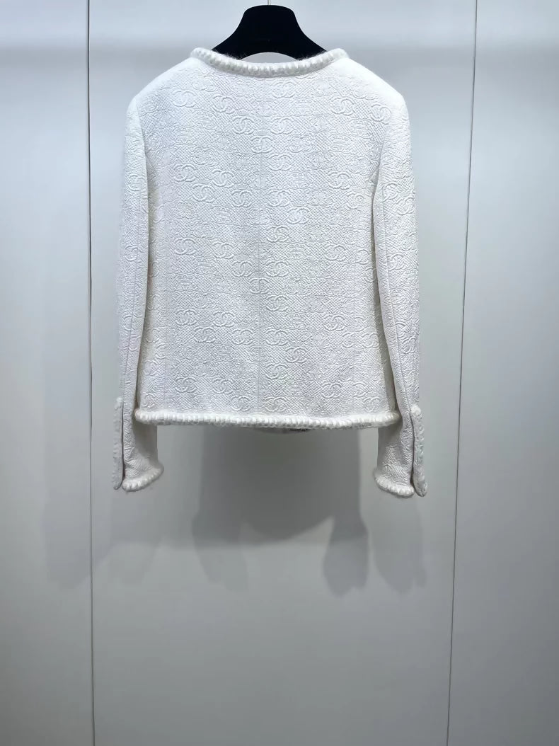 Chanel 21A white ecru tweed Jacket