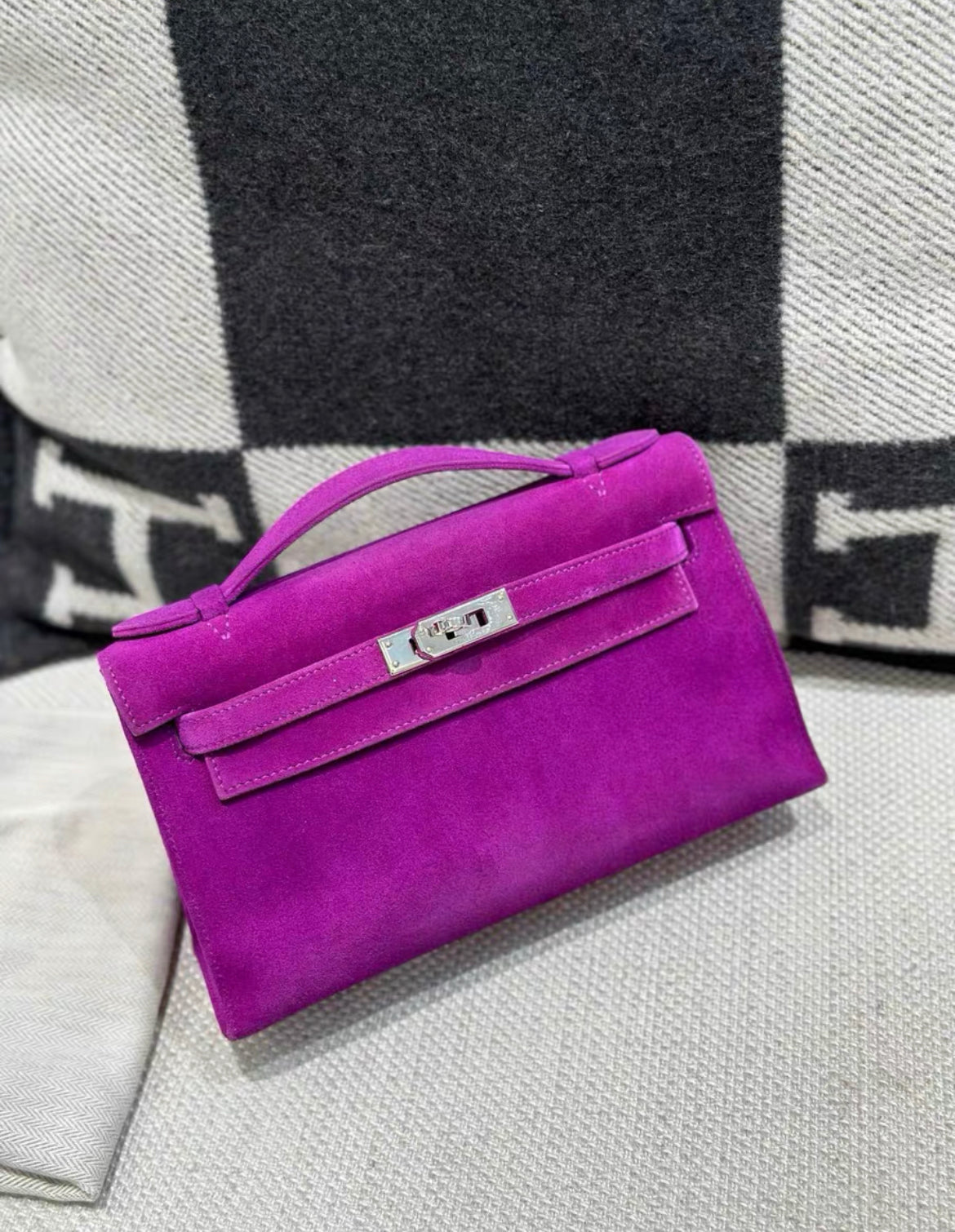 HERMÈS KELLY POCHETTE VIOLET VEAU DOBLIS SUEDE PALLADIUM HARDWARE