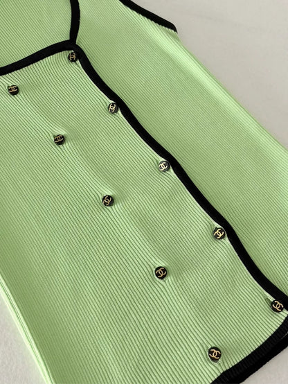 Chanel 95P Green Knit Vest