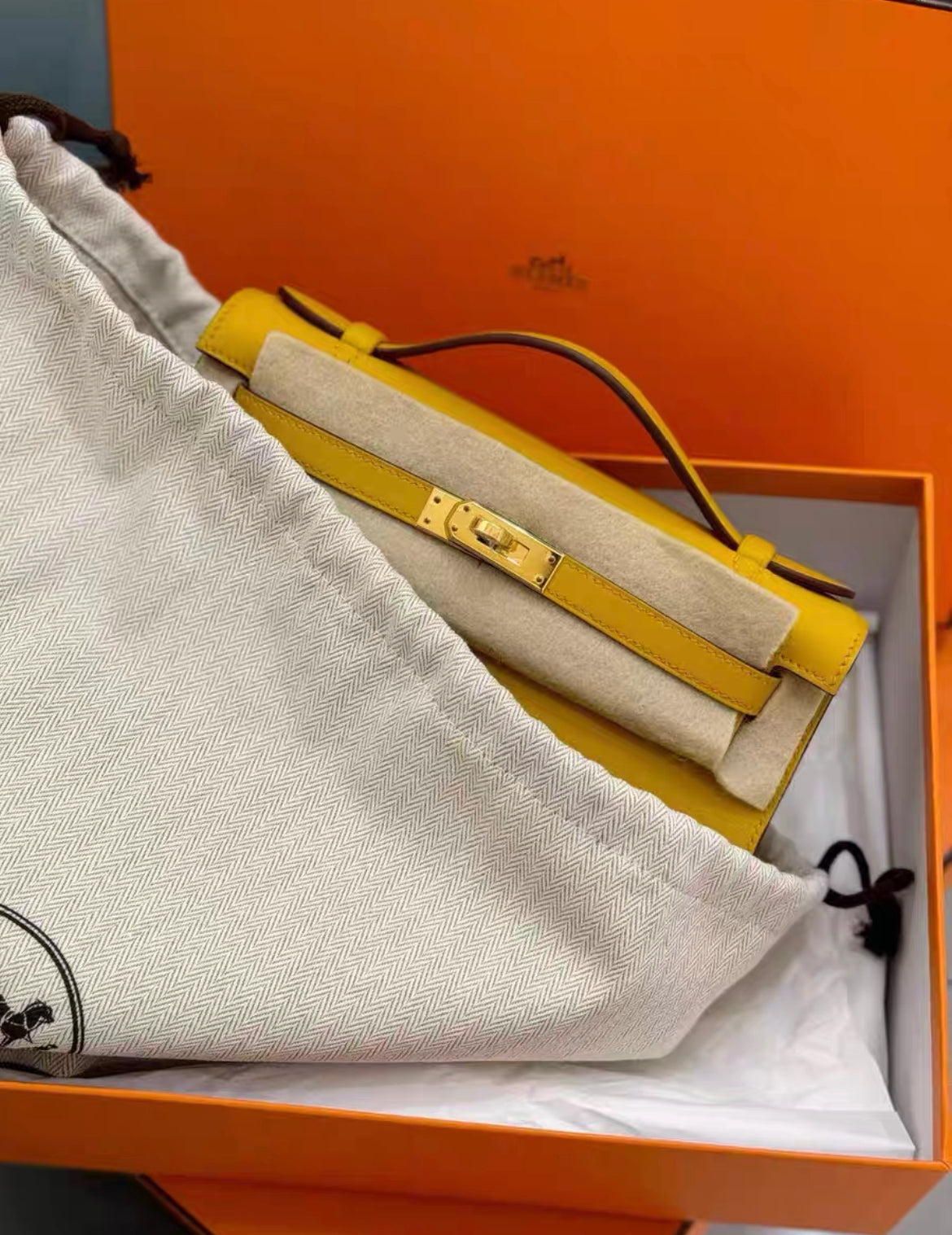 Hermes Kelly Pochette Jaune Ambre Swift Gold Hardware