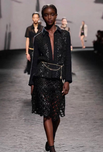 Chanel 23SS black tweed sequined jacket