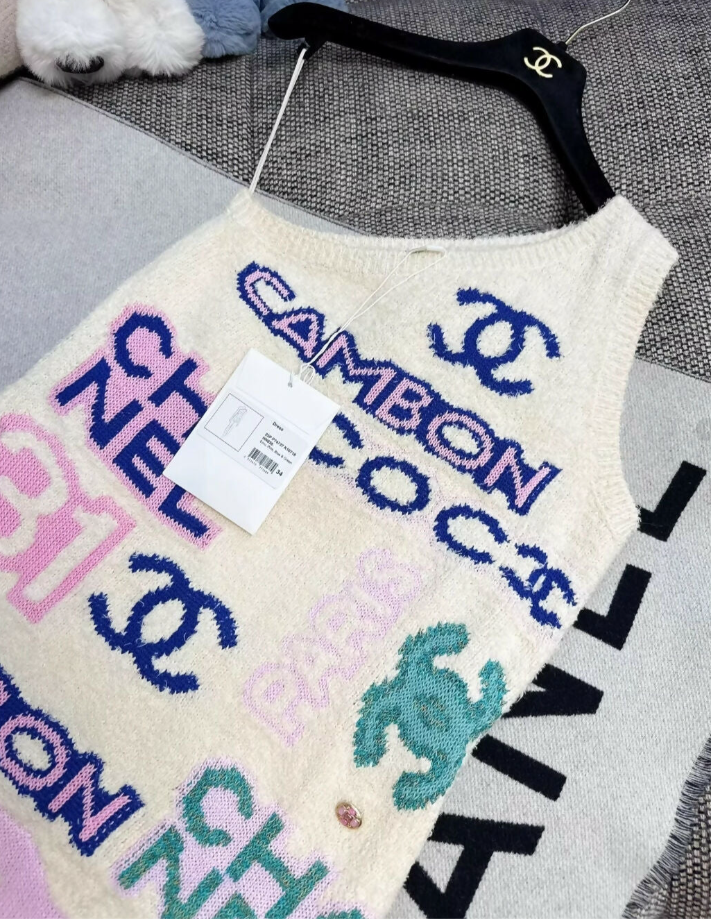 chanel cambon dress one shoulder Chanel 23p ecru/Multicolor one shoulder knitted dress