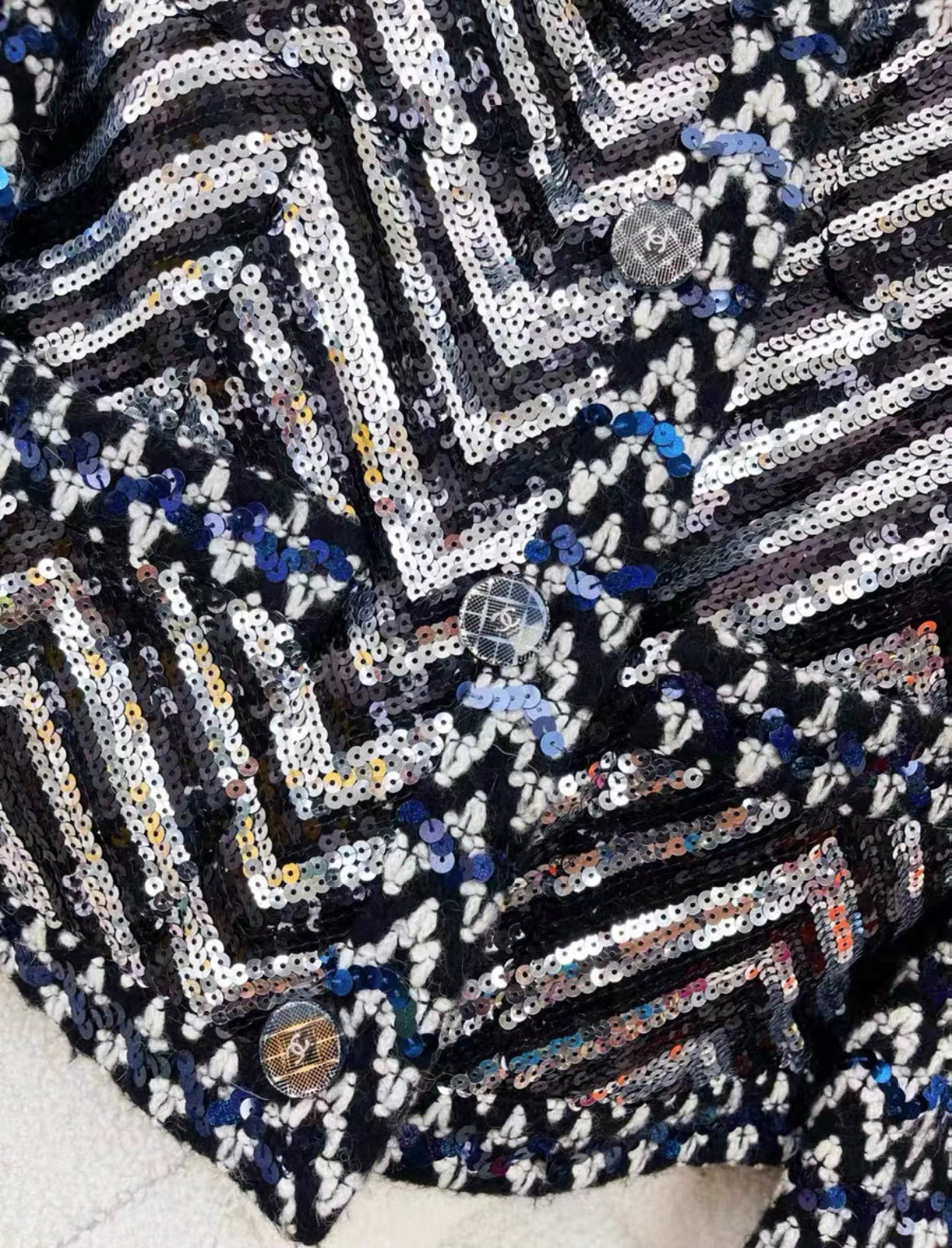 Chanel 21K black, white navy blue and silver sequin tweed jacket