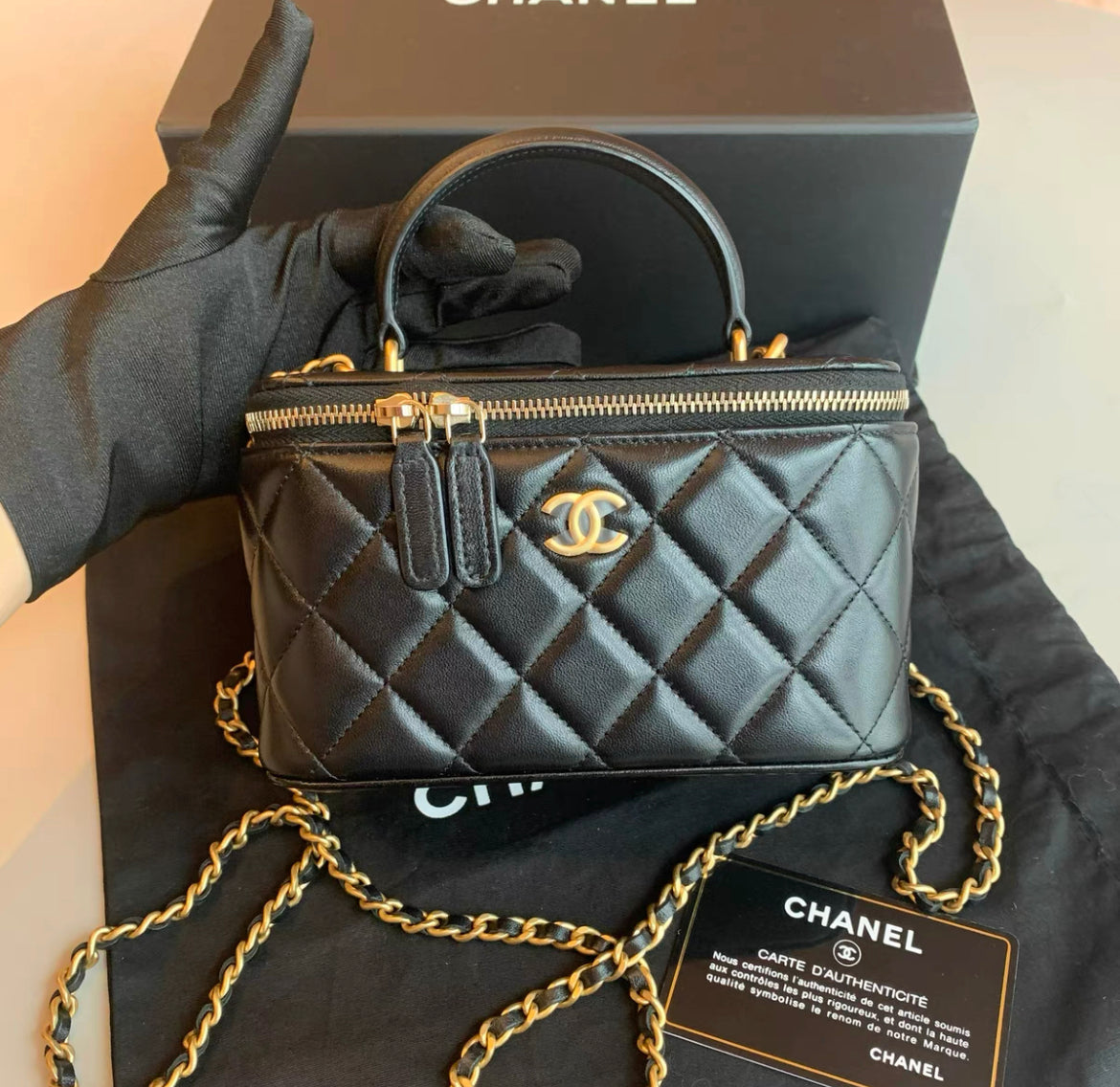 CHANEL Black Lambskin Quilted Top Handle Vanity Case With Gold Chain