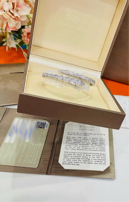 Bvlgari AU750 platinum full diamond snake bracelet