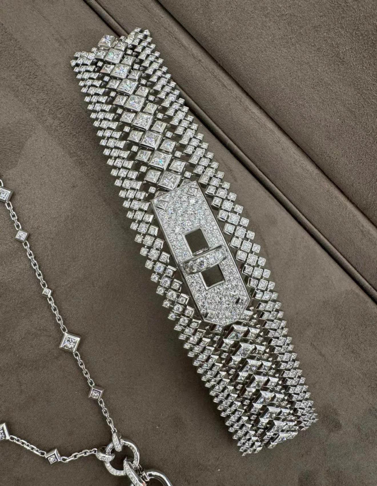 Hermès High Jewellery Kelly Joaillidre 
Bracelet/Watch/Necklace White gold Full Diamonds Himalaya Necklace