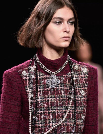 Chanel 23k Burgundy tweed Cardigan 38FR