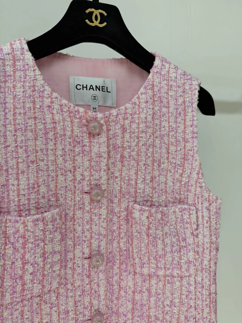 Chanel 25P pink tweed cardigan