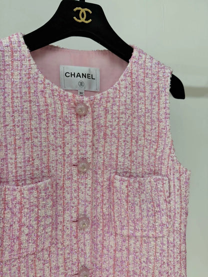 Chanel 25P pink tweed cardigan