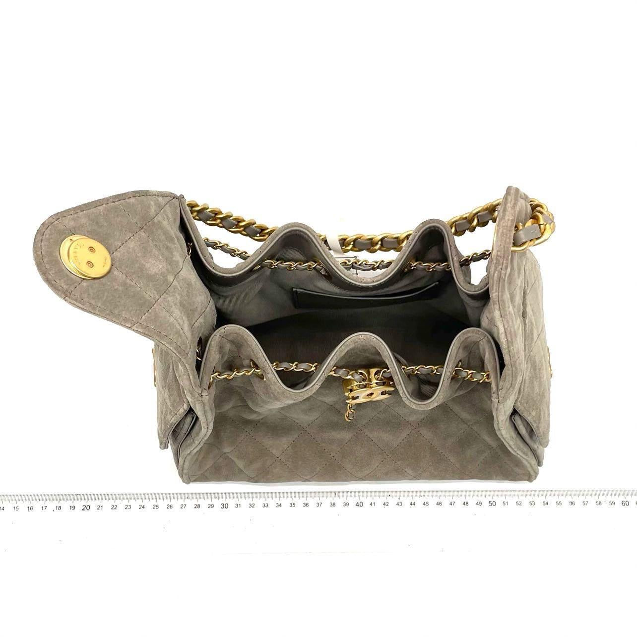 Chanel 25 Hobo Small suede Grey Gold Hardware – Wararni.com