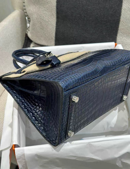 Hermès Birkin 25 Bleu Saphir Matte Alligator Palladium Hardware Handbag