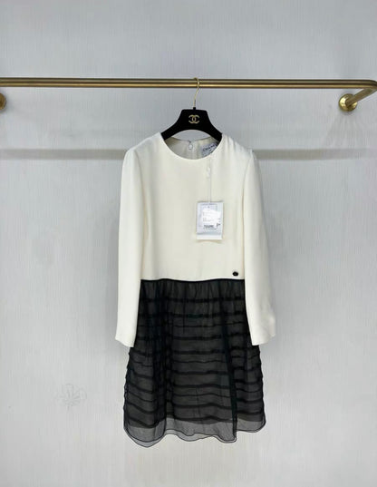 Chanel 22C black & white silk dress size 36