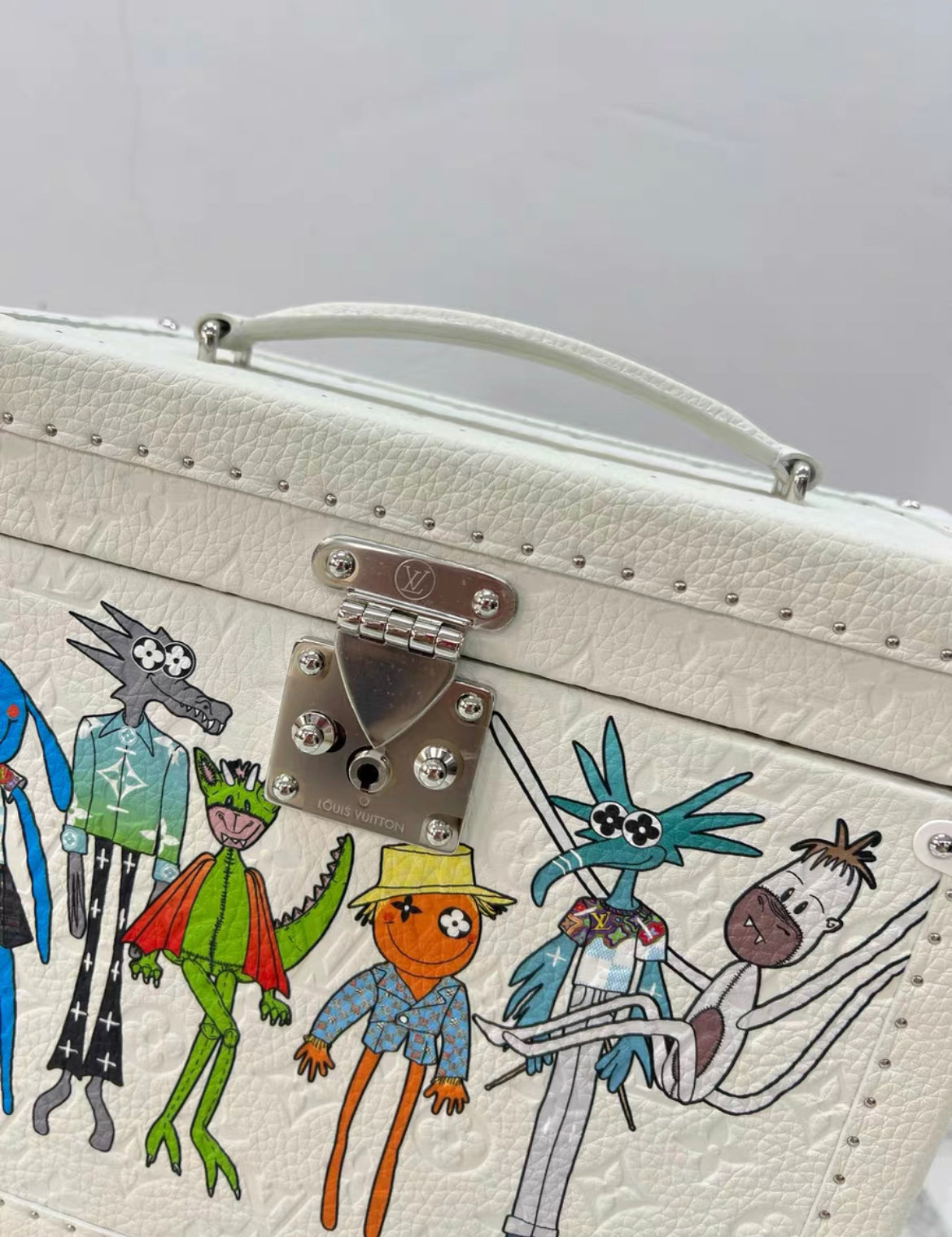Limited Edition Louis Vuitton x Virgil Abloh Zoooom With Friends