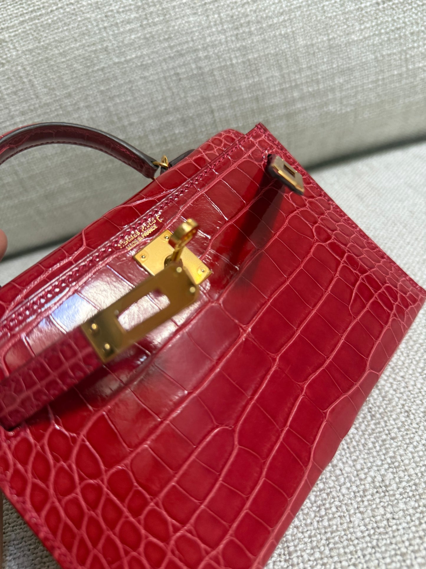 Hermes Mini Kelly 20 Sellier Braise Shiny Alligator Leather Gold Hardware