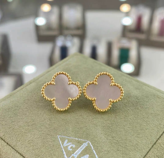 VCA Van Cleef & Arpels white mother-of-pearl 18K gold Vintage Alhambra earrings large size