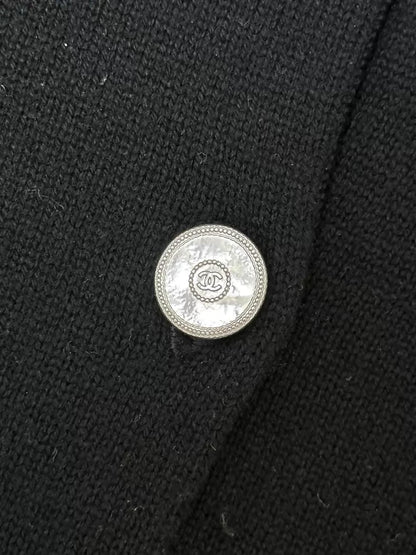 Chanel 25p Black Knit Reversible Cashmere Cardigan