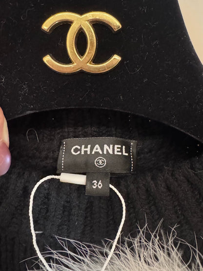 Chanel 23K  black sweater with white ostrich feather