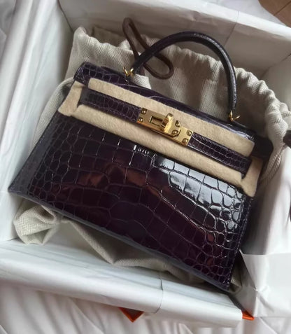 Hermes Mini Kelly 20 9G Aubergine Shiny crocodile leather gold hardware