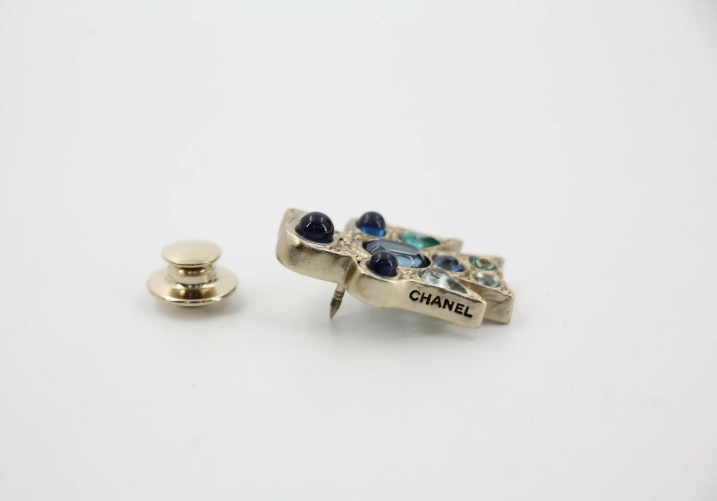 Chanel Vintage 07A Gripoix Blue Black & Green Eagle Brooch