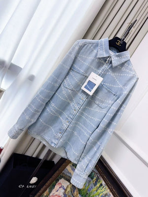 Chanel 25p light blue pearl print all-over logo denim shirt/jacket,
