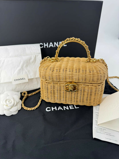 Chanel Cruise 2025/26 Braided Rattan & Gold-Tone Metal Beige Vanity Case