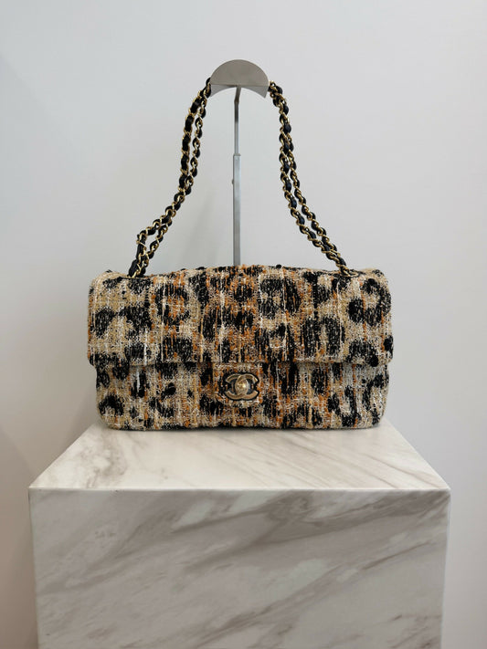 Chanel Maxi 32 Leopard