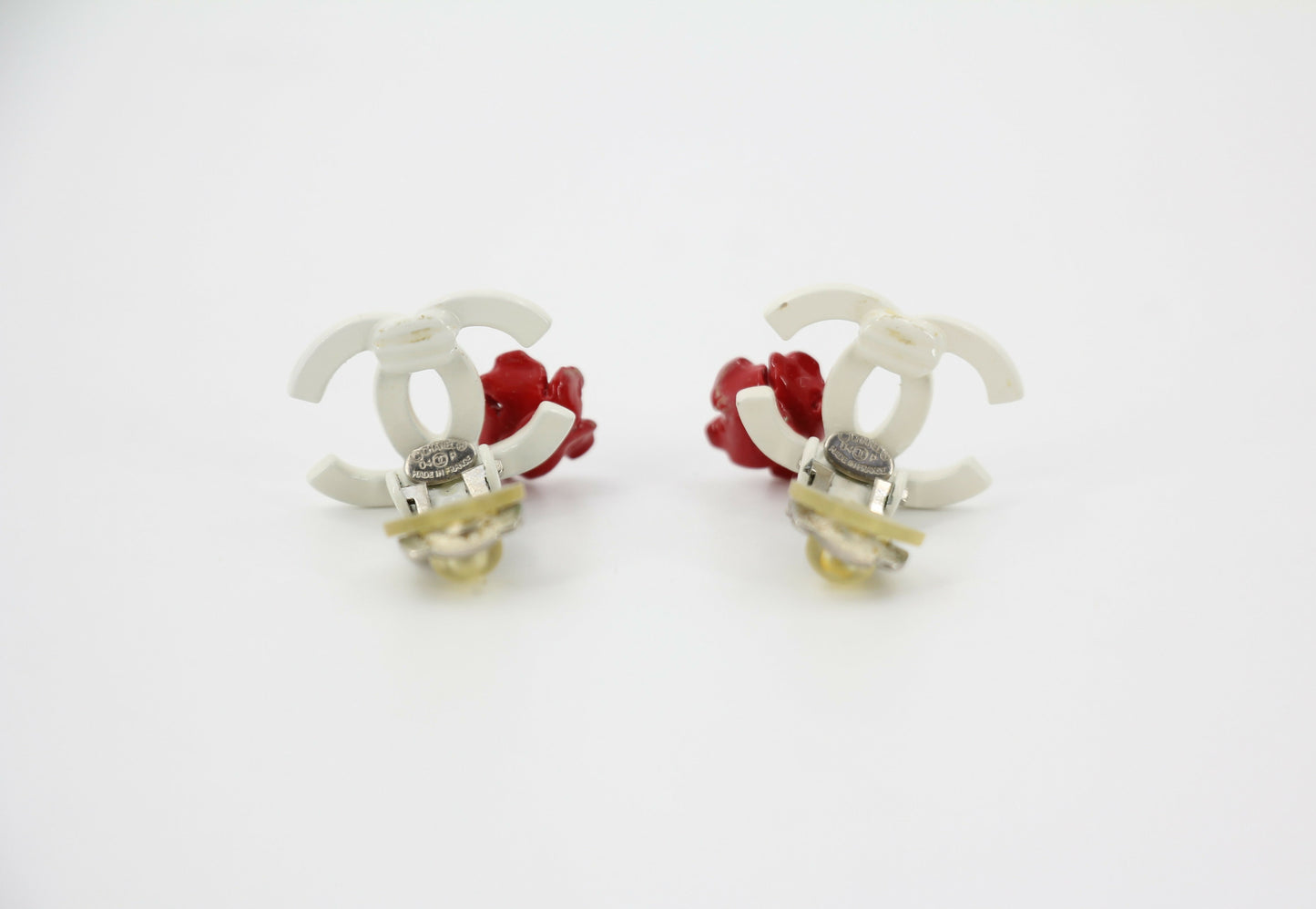 Chanel Vintage 04P Resin Red Flower Clip On Earrings