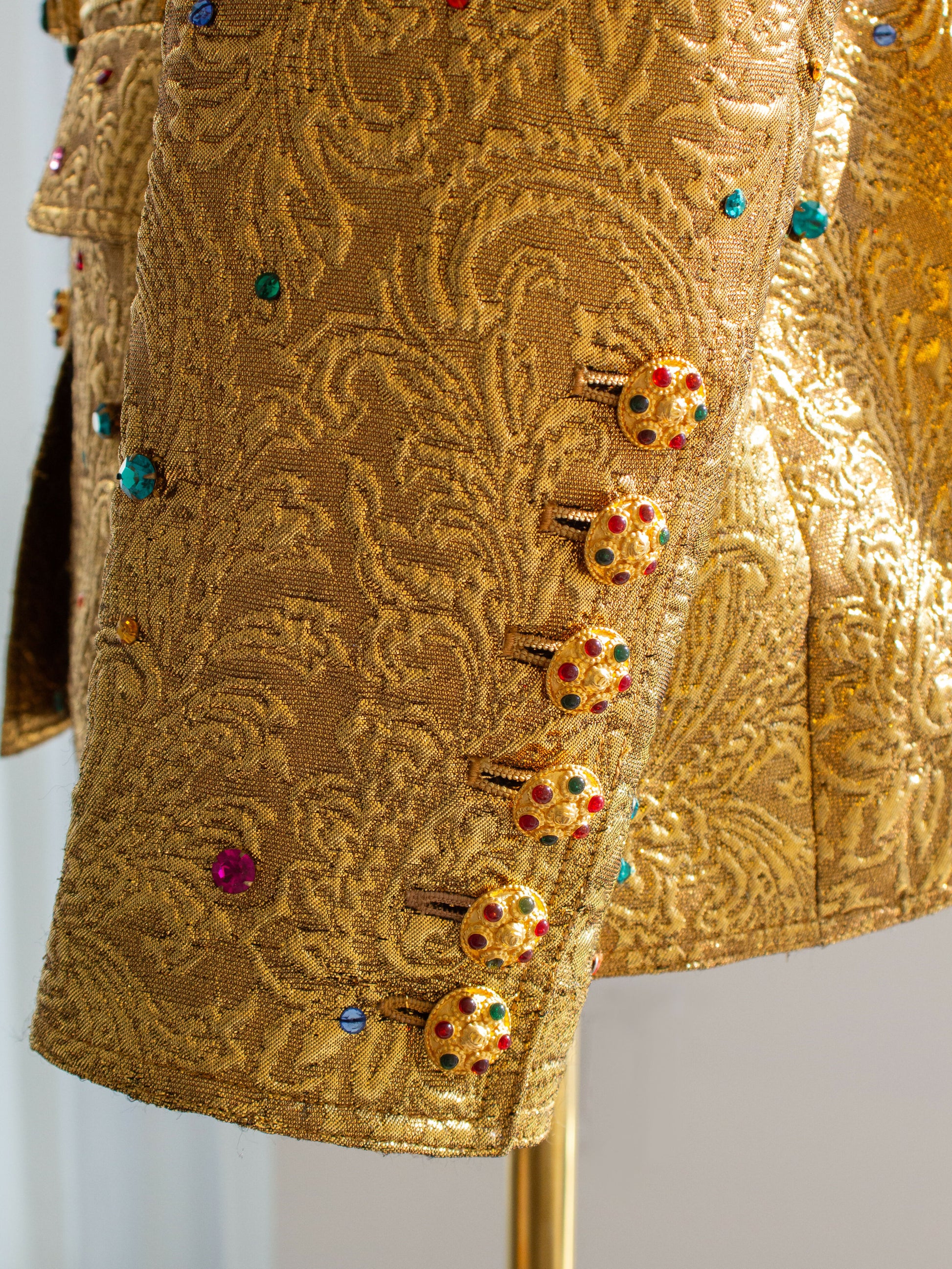 chanel vintage fall 1996 gold brocade jeweled embellished 96a jacket 12