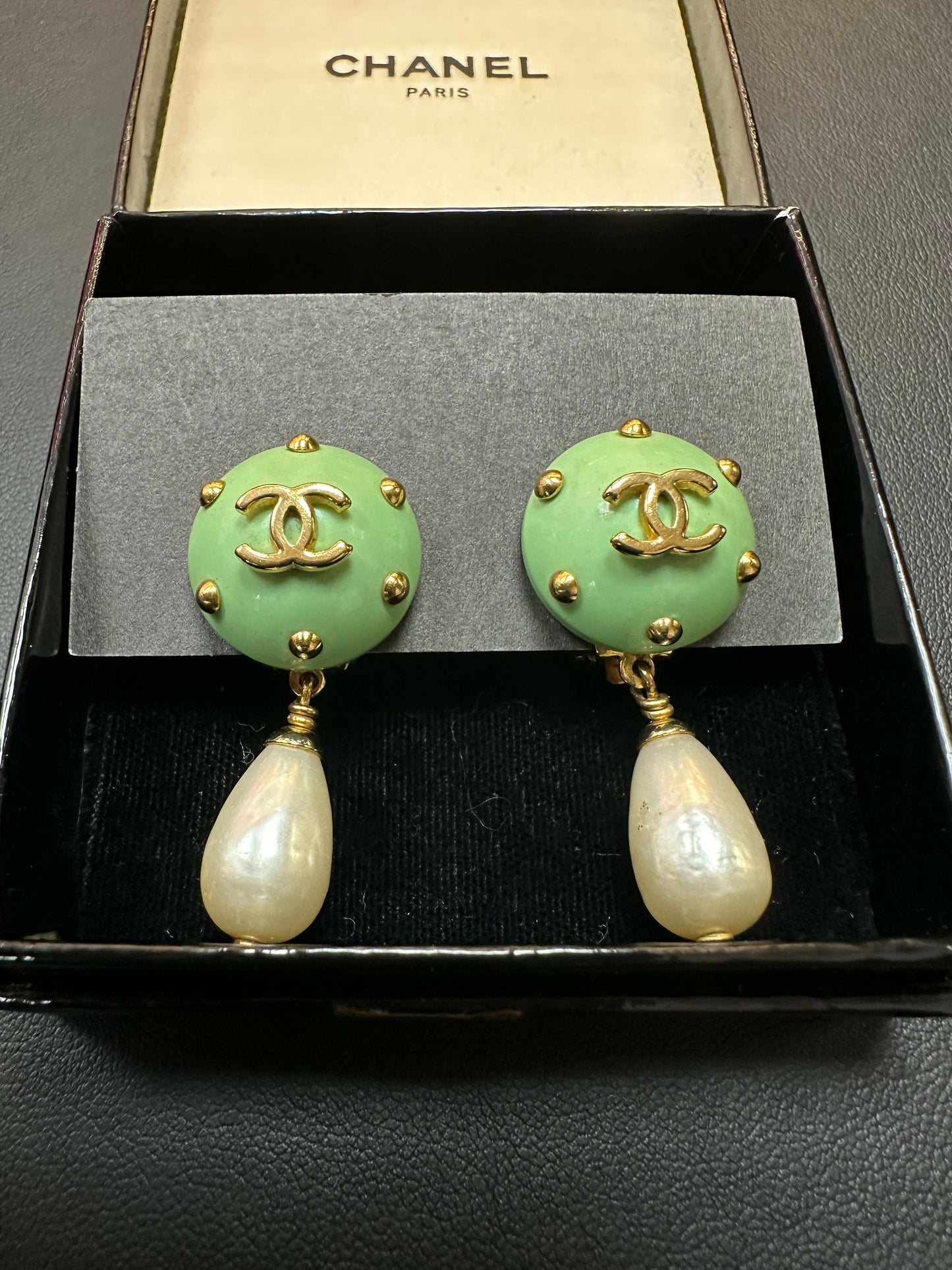 Chanel Vintage 96C Imitation Pearl & Resin Green Bean Clip-on Earrings