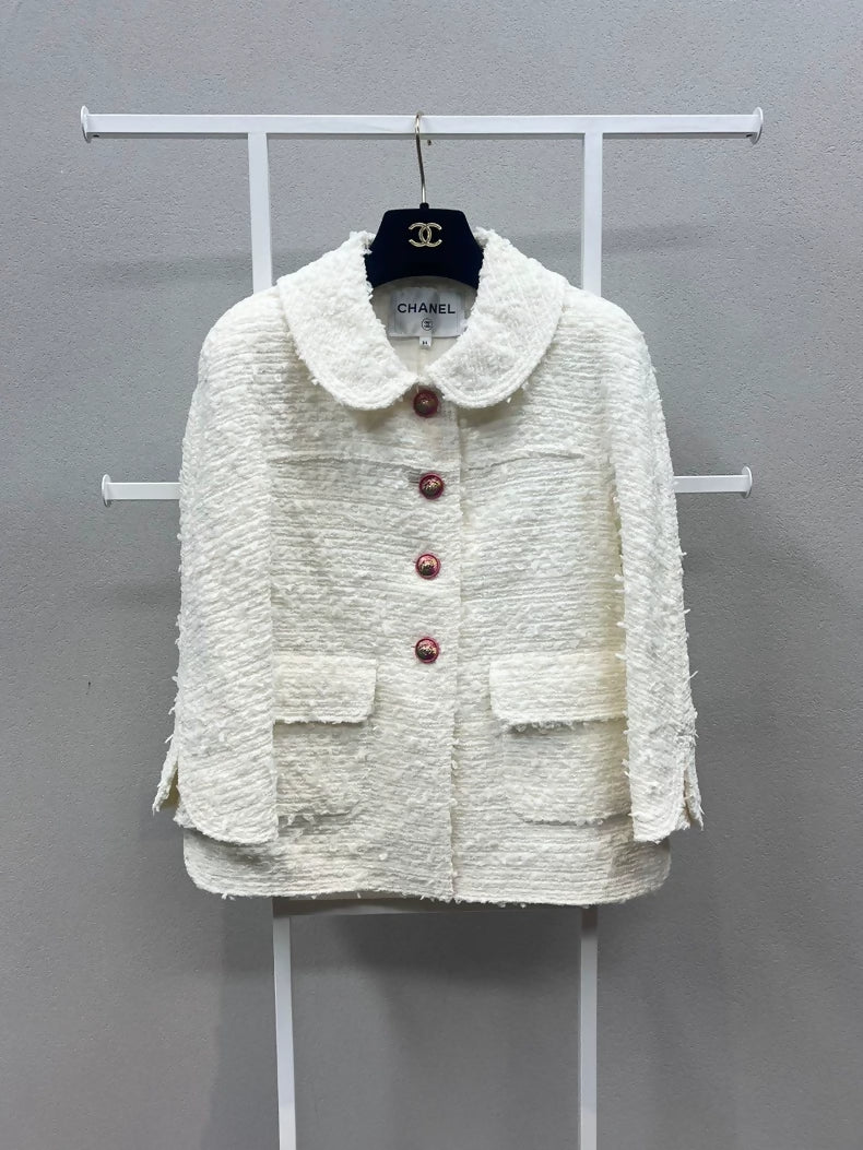 Chanel 17p white tweed jacket