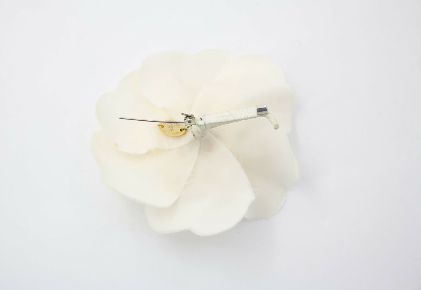 Chanel Vintage 81-85 White Silk Camellia Brooch