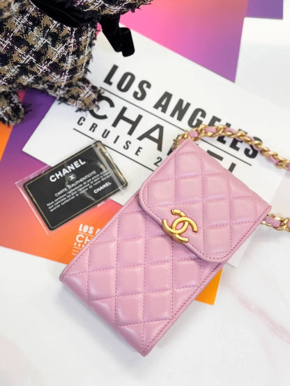 Chanel, Spring/Summer 2022, pink quilted gold-buckled chain phone bag/crossbody bag,