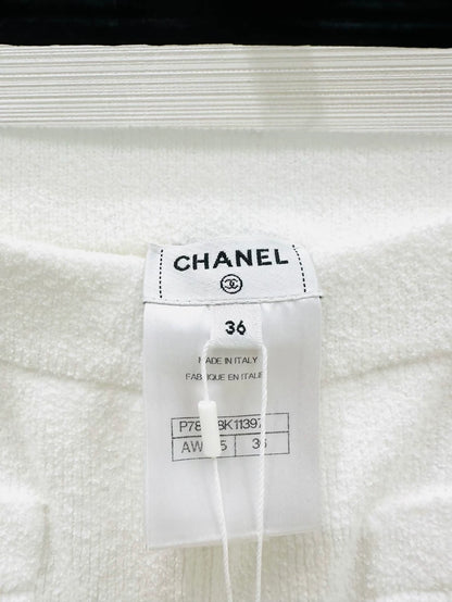 Chanel 25C wide-leg white pants
