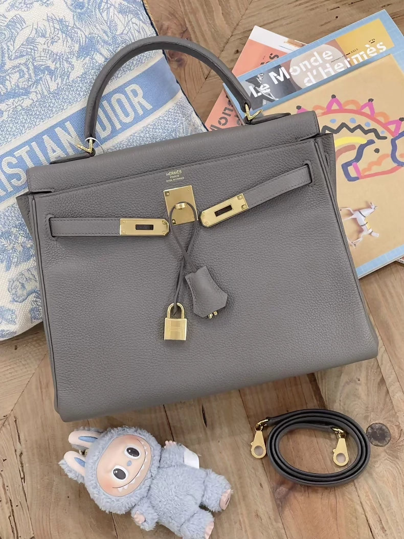 Hermès Kelly 32 Grey 8F Togo Leather with gold hardware