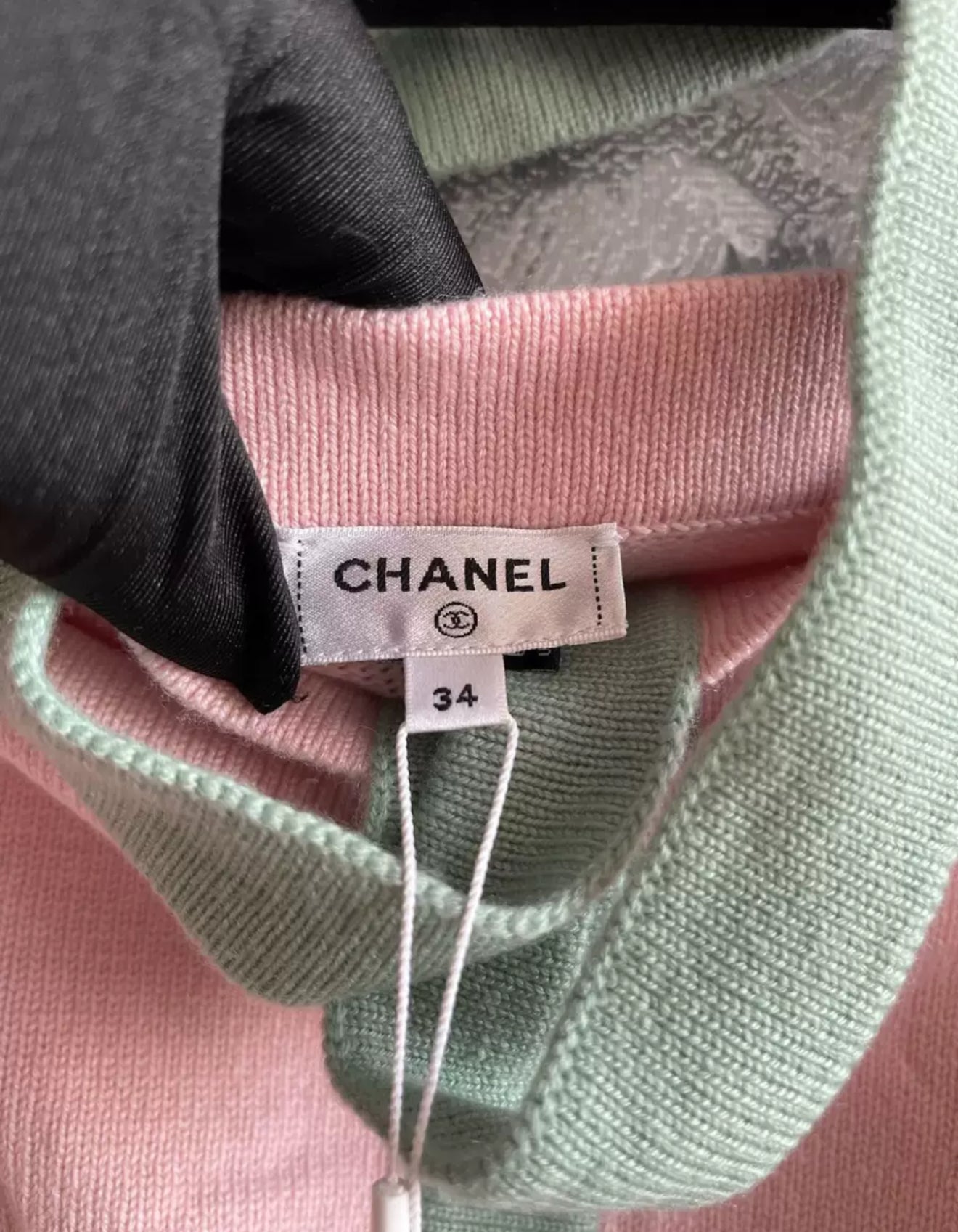 Chanel 24C pink cashmere top
