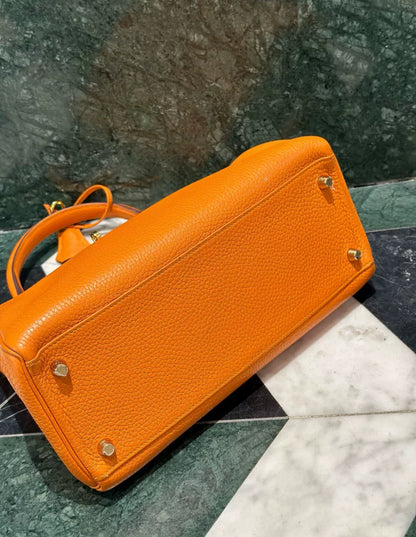 Hermès Kelly28 Orange Togo Leather Gold Hardware