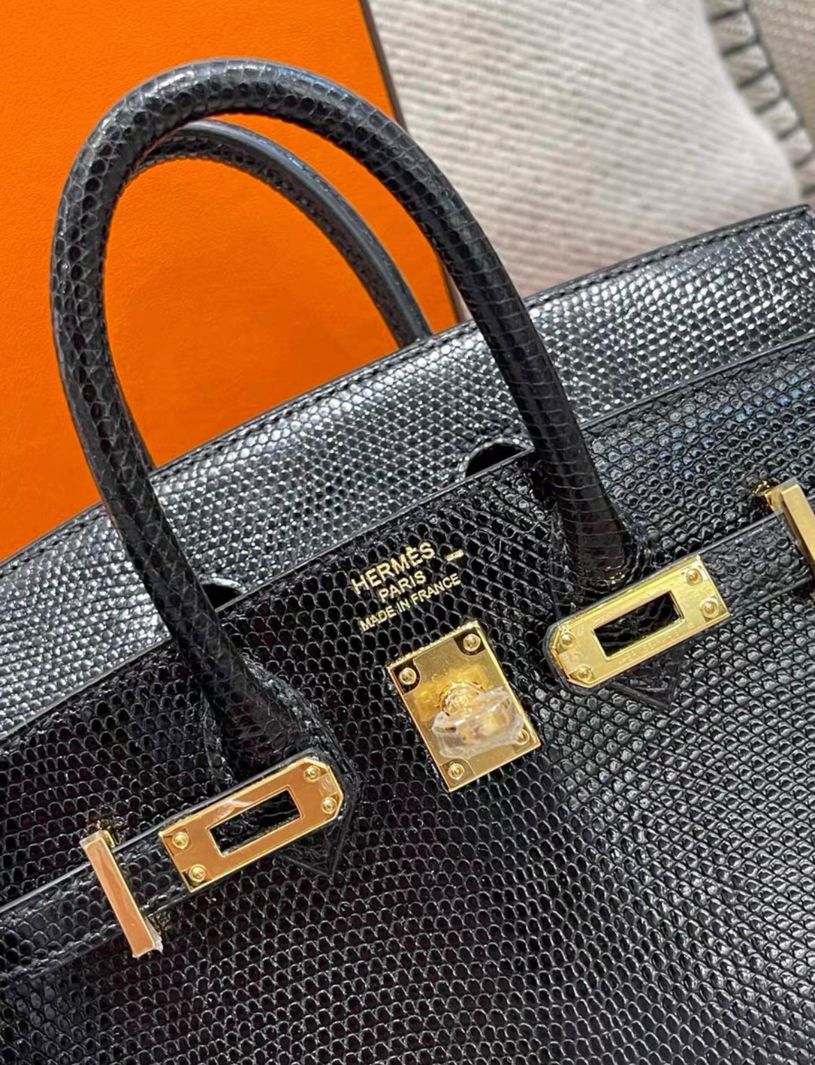 HERMÈS BIRKIN 20 SELLIER BLACK SHINY LIZARD GOLD HARDWARE