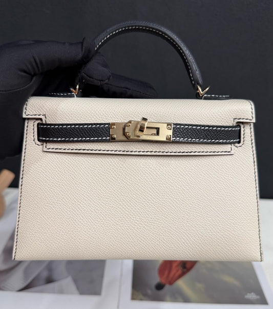 Hermes mini Kelly 20 Craie black Epsomleather with black stitching Permabrass hardware