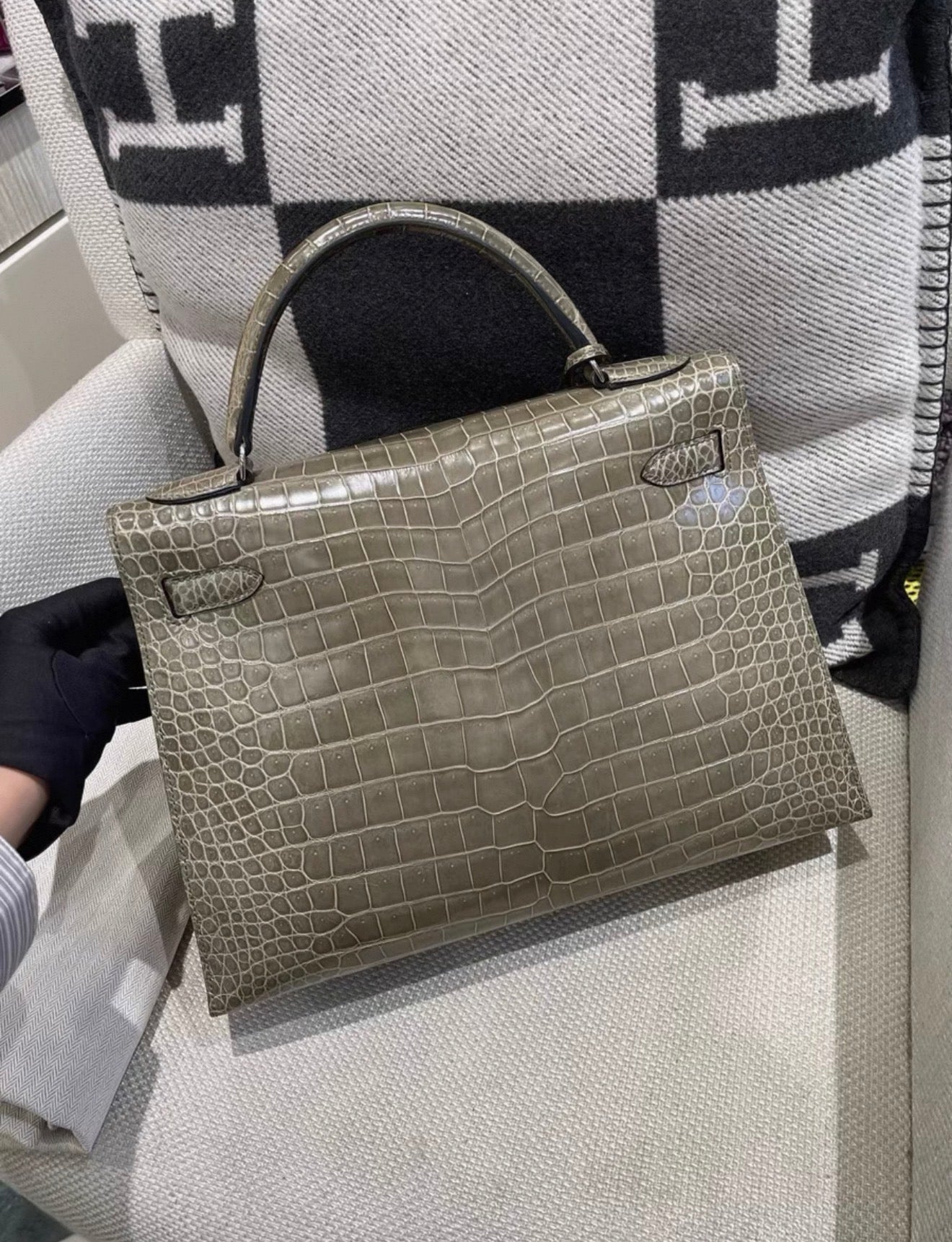 Hermès Kelly 32 Gris Crocodile White Gold Diamonds - Wararni