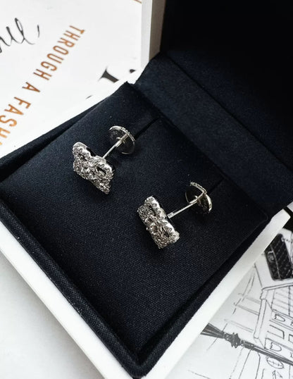 DE BEERS ENCHANTED LOTUS EARRINGS IN WHITE GOLD