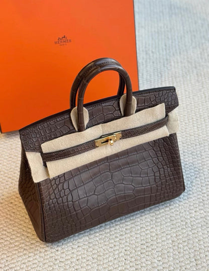 Hermes Birkin 25 Mocha Matte Crocodile Leather Gold Hardware