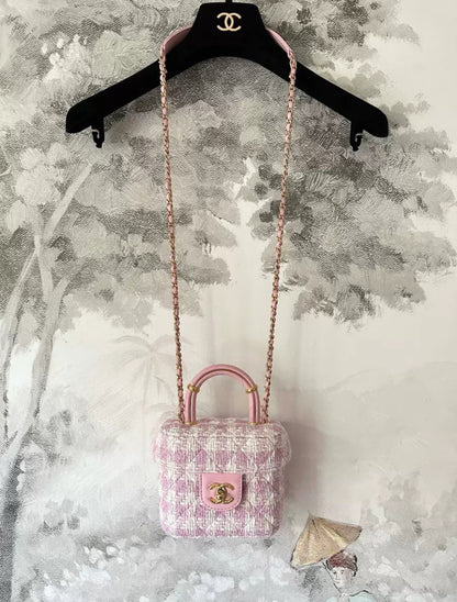 Chanel 23S Pink/Ecru Tweed Small Vanity Case