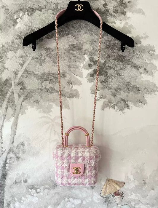 Chanel 23S Pink/Ecru Tweed Small Vanity Case