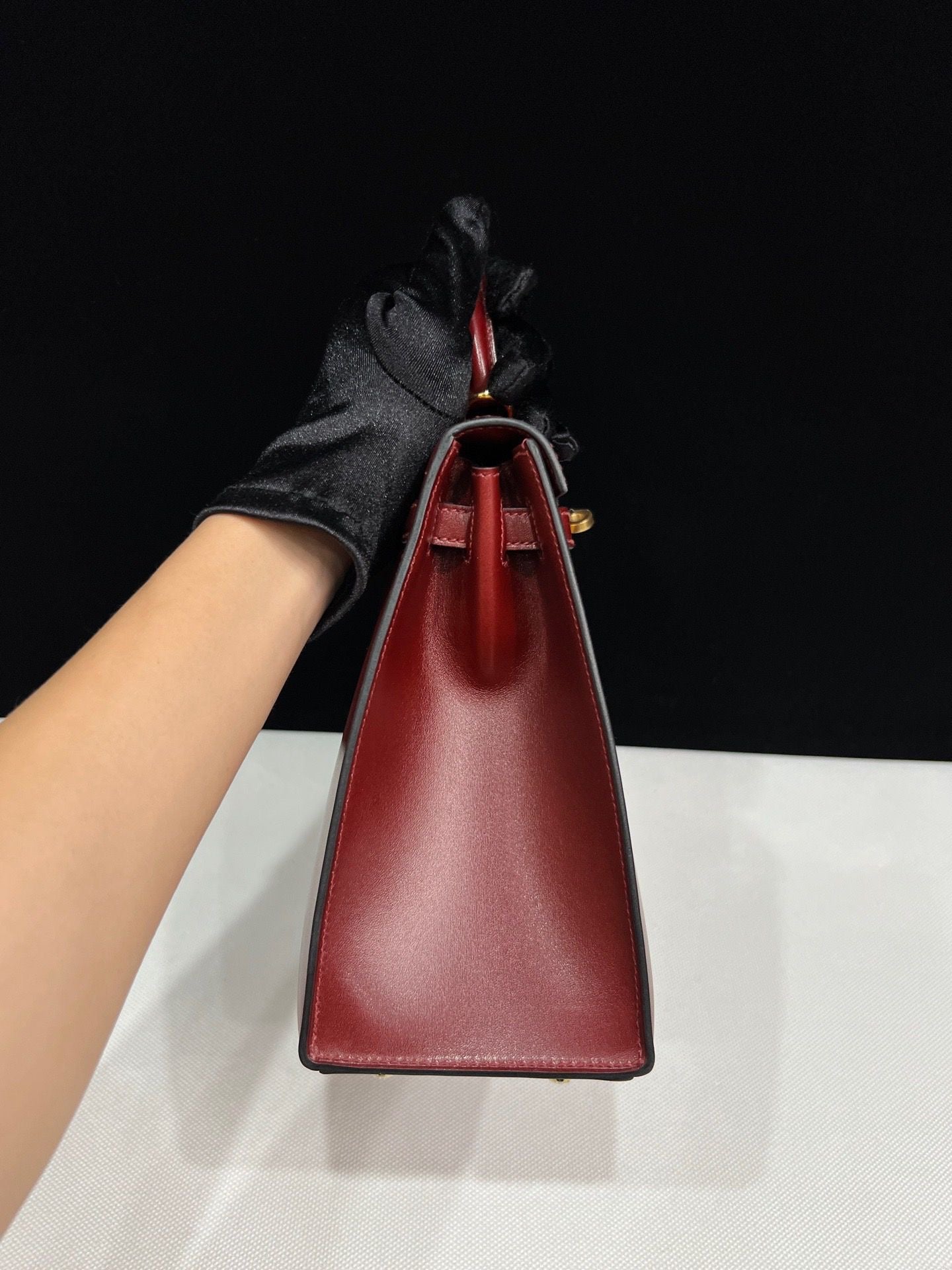 Hermes Kelly 25 red box leather Gold hardware