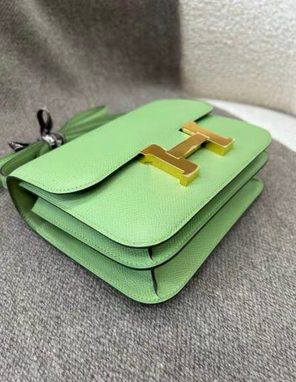 Hermes Constance 19 Vert Criquet Epsom Gold Hardware