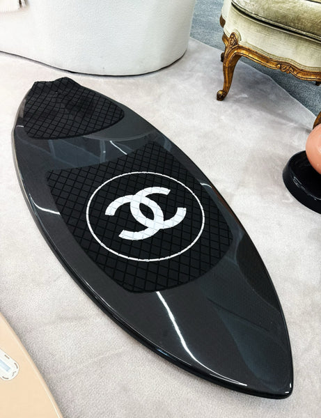 Chanel ロゴ入り ブラック トレイ 96EB360F-E69D-4FA6-834F-