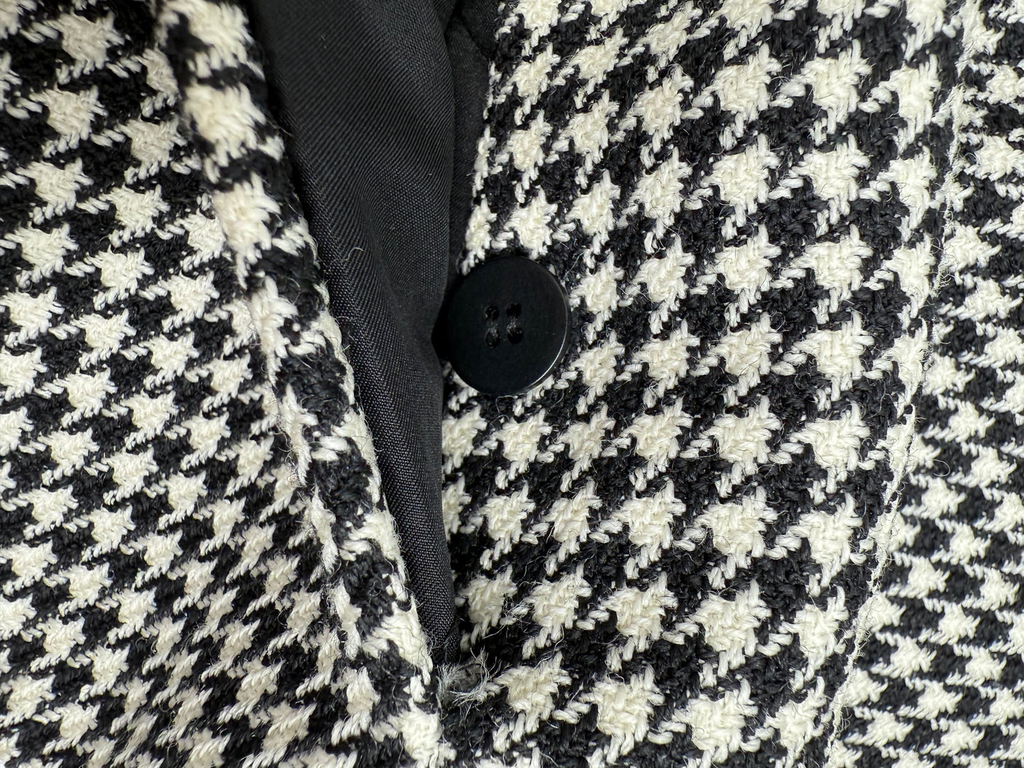 Christian Dior 2022 Houndstooth Wool Jacket — Black & White (FR 36)