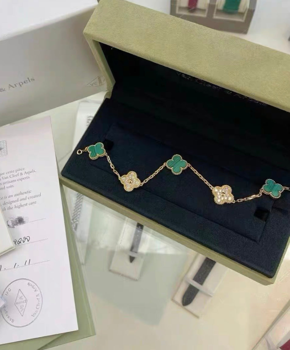 Van Cleef & Arpels Vintage limited edition Alhambra Malachite and Diamond Yellow Gold Bracelet