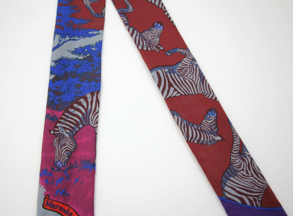 Hermès 100% Silk Bordeaux Violet Les Zébres Twilly Scarf